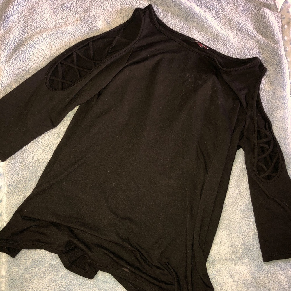 Half sleeve shirt